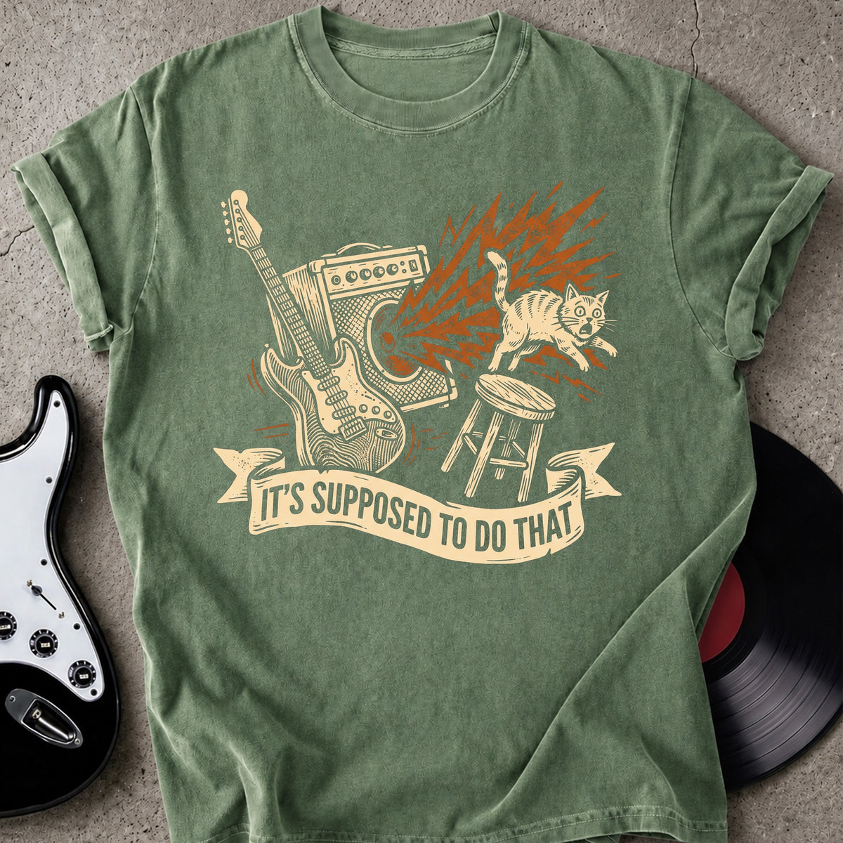 Startled Cat Amp T-shirt